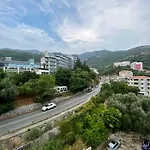 Modern 2Br Apt In Rafailovici - Near The Beach