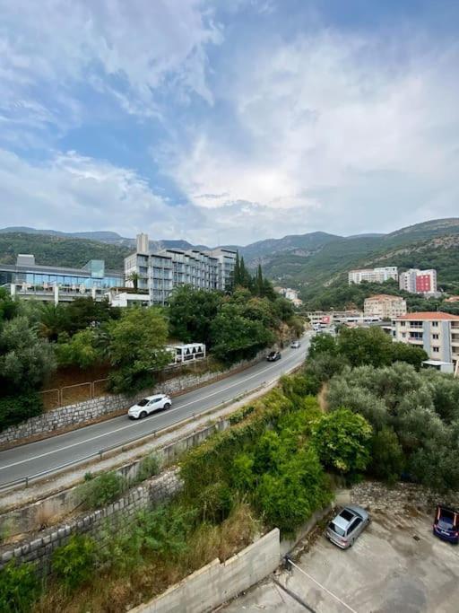 Modern 2br In Rafailovici - Near The Apartment *