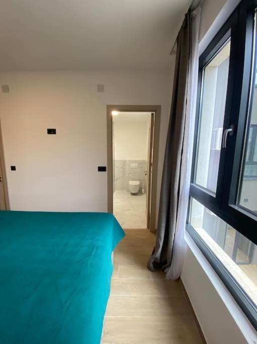 Apartment Modern 2br In Rafailovici - Near The