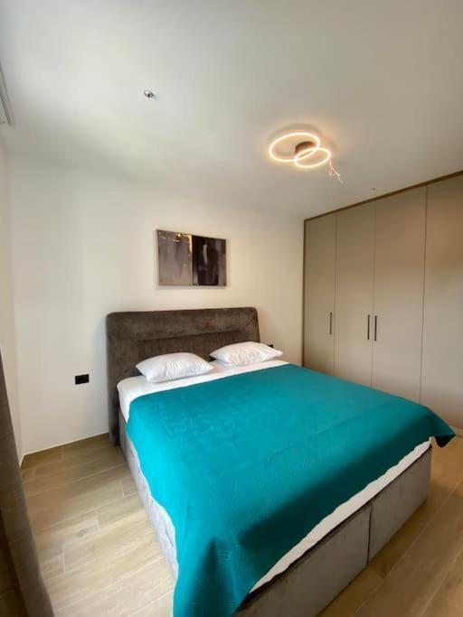 Apartment Modern 2br In Rafailovici - Near The *